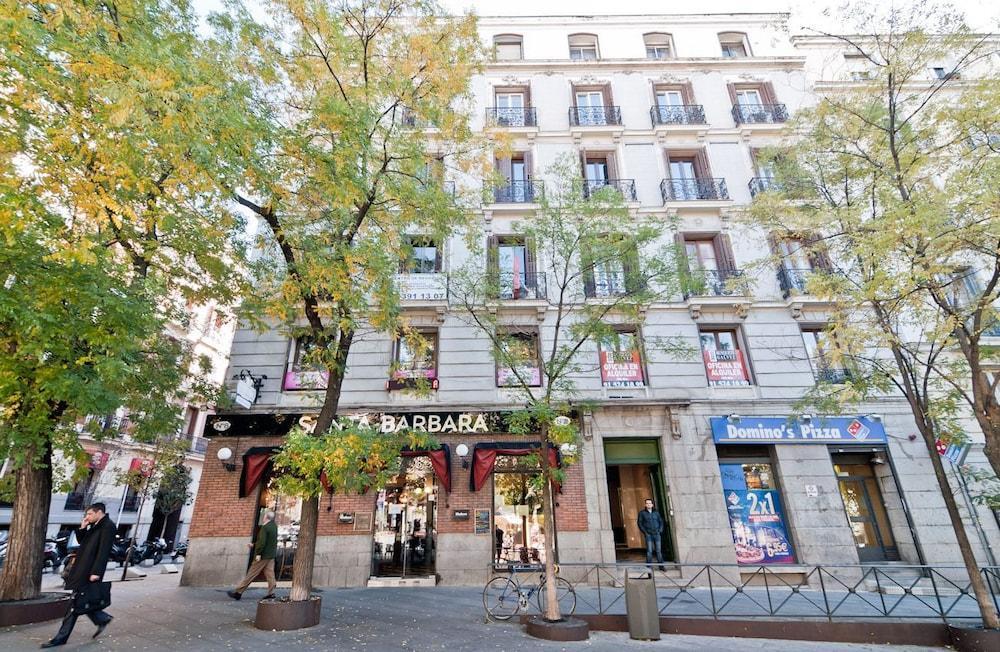 Hostal Asuncion Madrid Exteriör bild