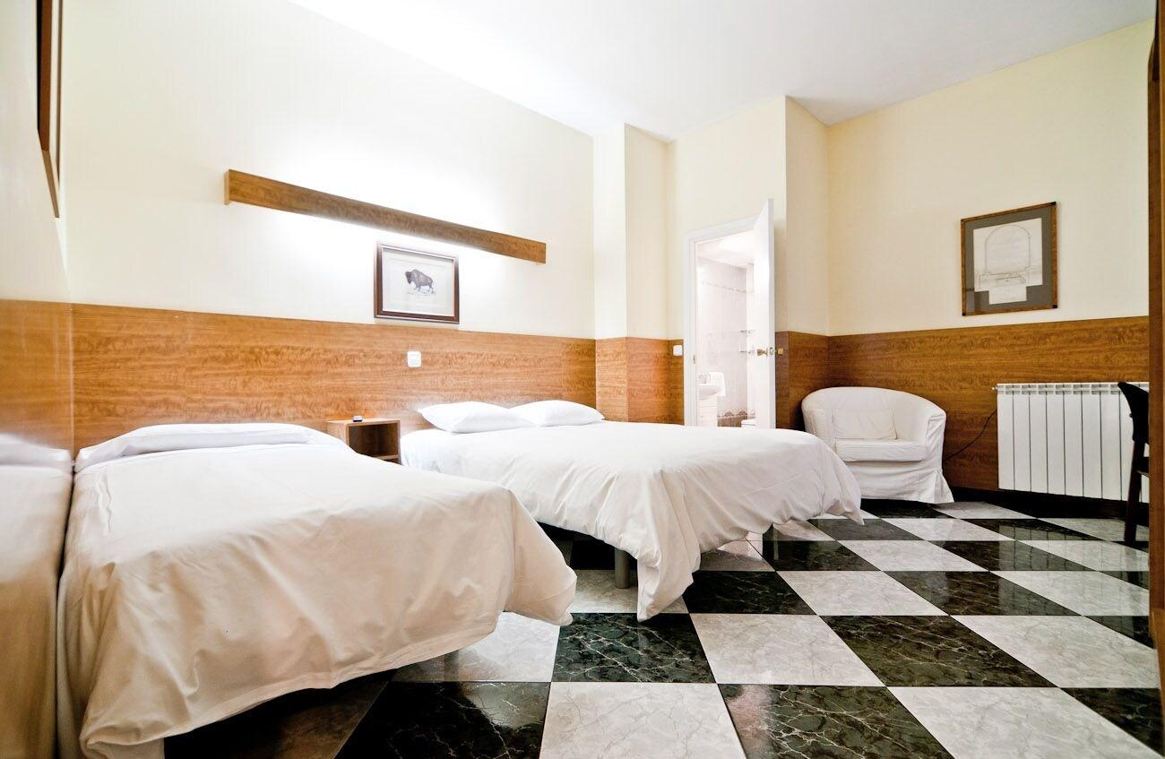 Hostal Asuncion Madrid Exteriör bild
