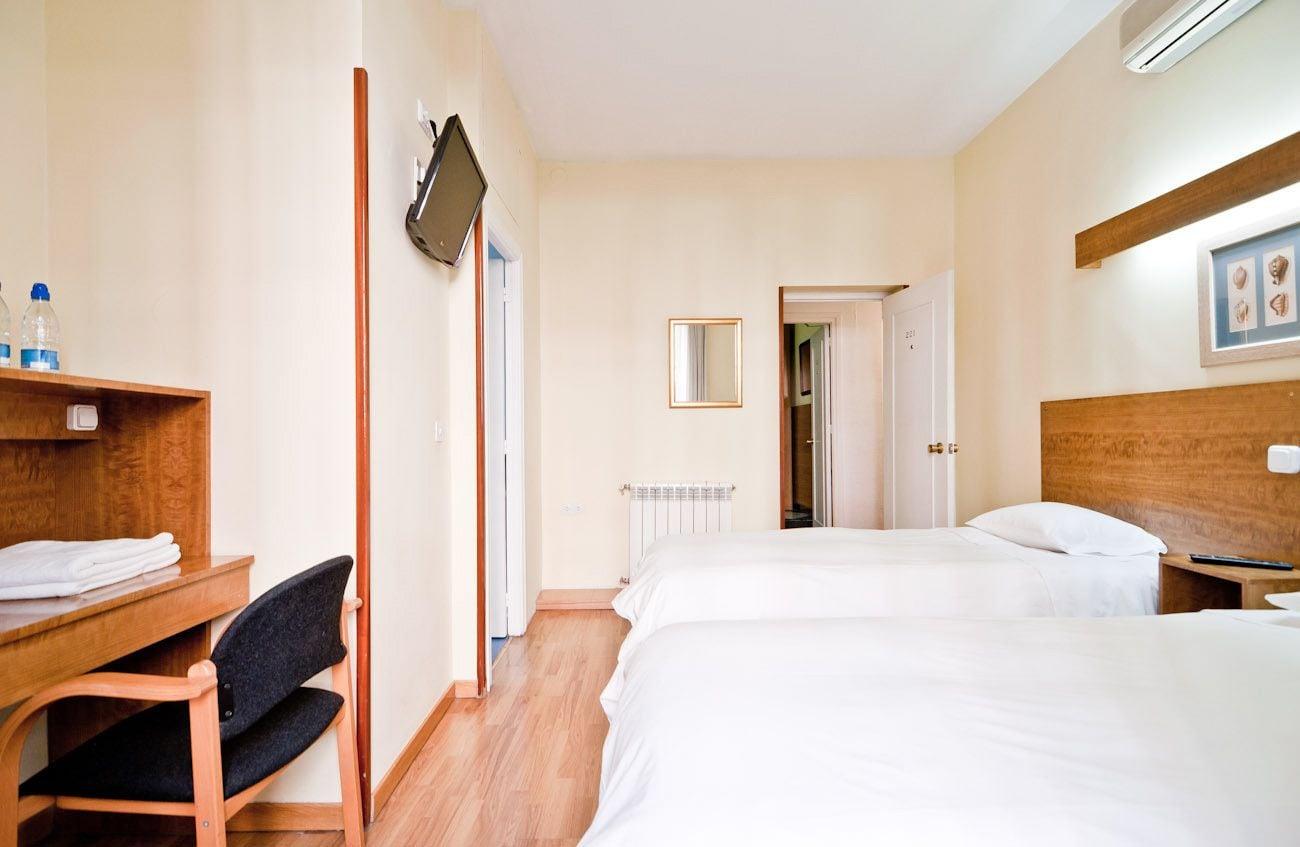 Hostal Asuncion Madrid Exteriör bild
