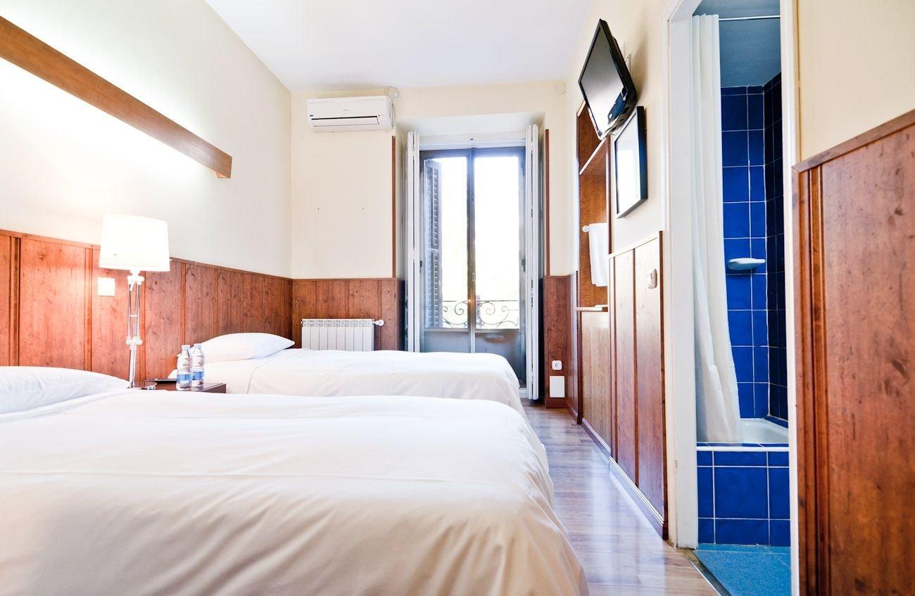 Hostal Asuncion Madrid Exteriör bild