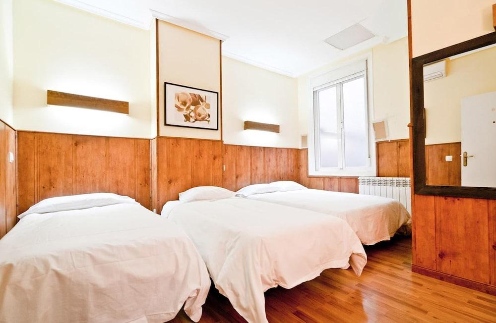 Hostal Asuncion Madrid Exteriör bild