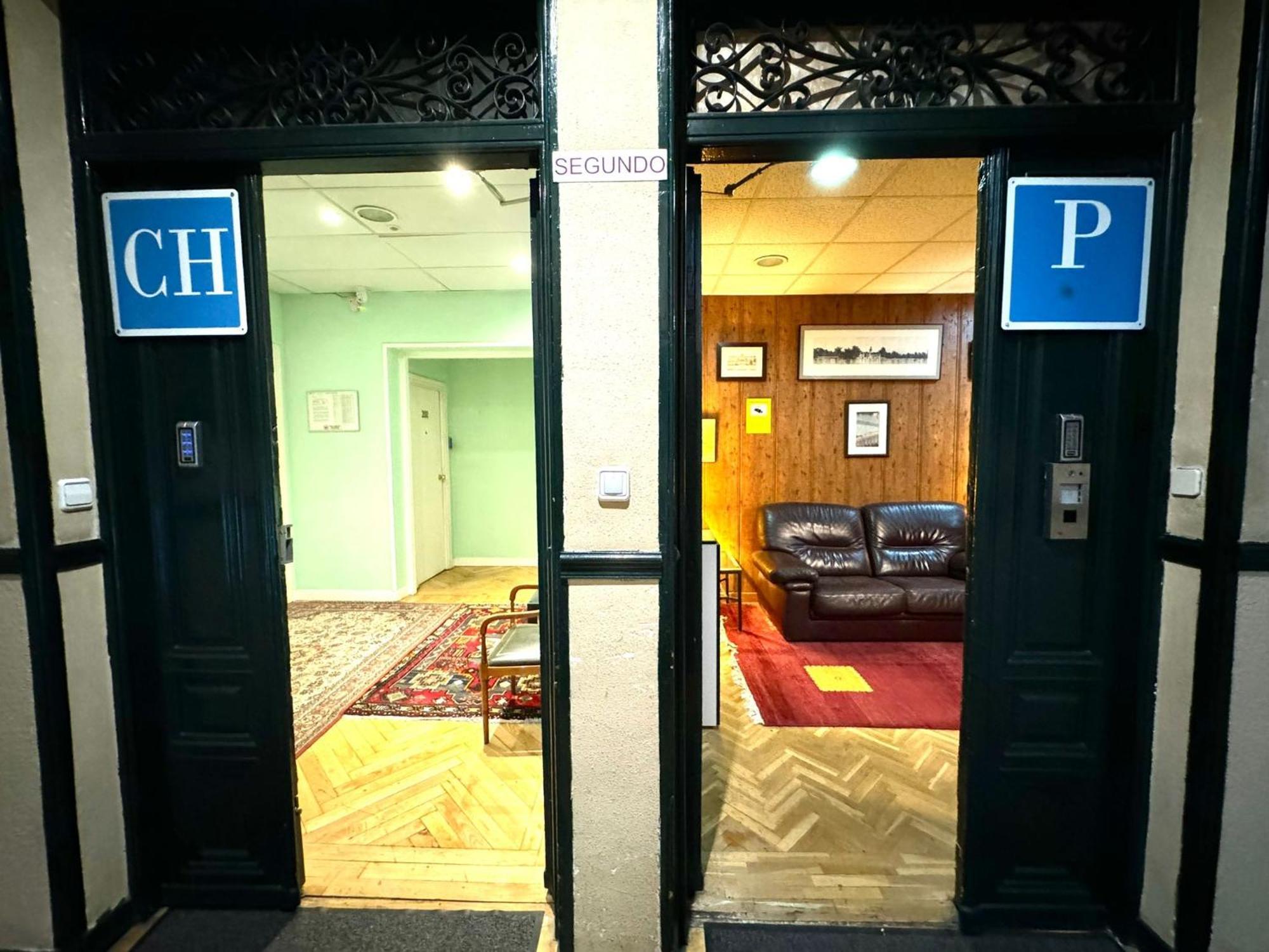 Hostal Asuncion Madrid Exteriör bild