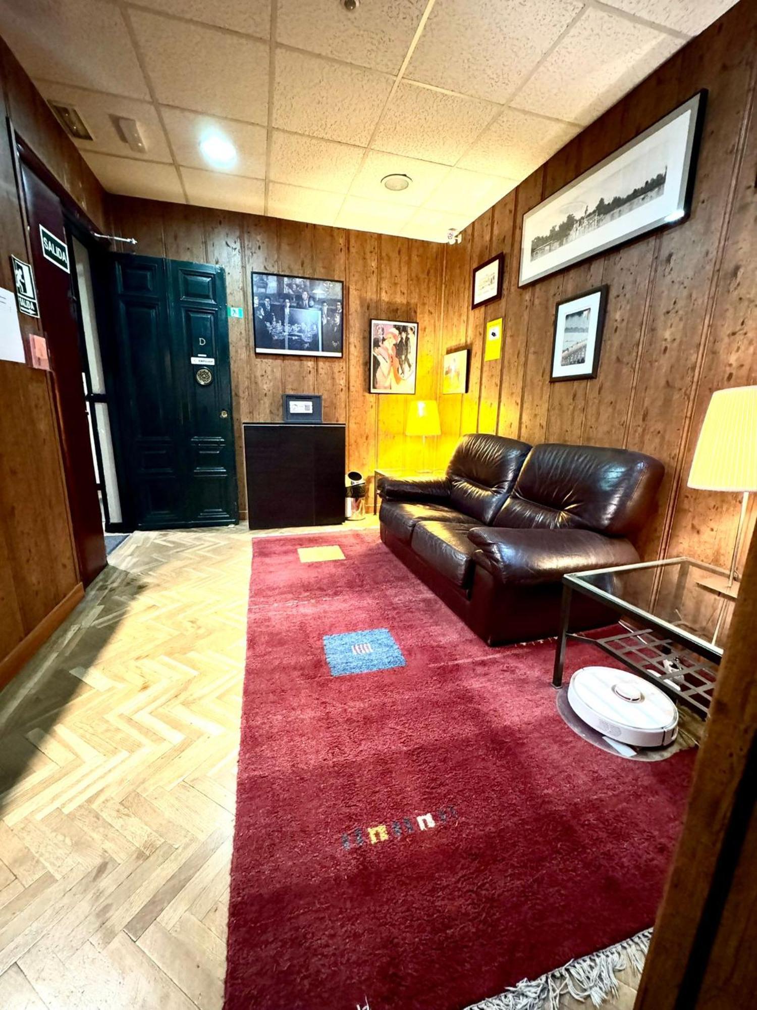 Hostal Asuncion Madrid Exteriör bild