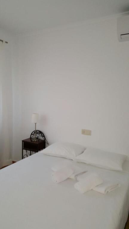 Hostal Asuncion Madrid Exteriör bild