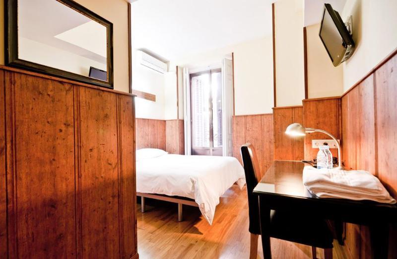 Hostal Asuncion Madrid Exteriör bild