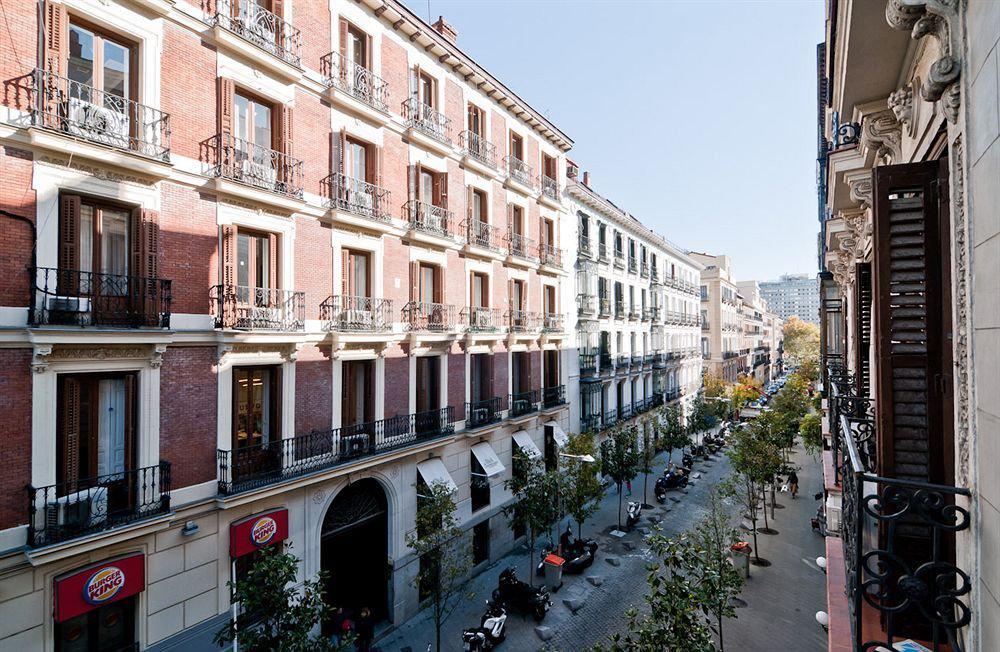 Hostal Asuncion Madrid Exteriör bild