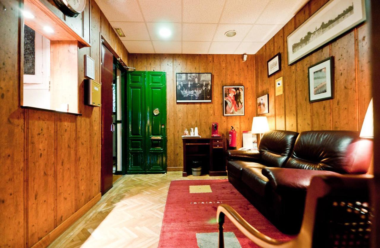Hostal Asuncion Madrid Exteriör bild